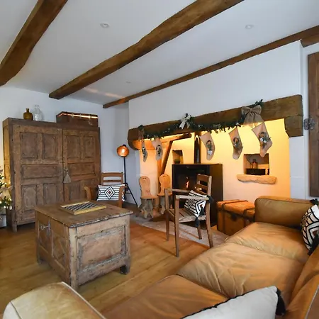 Tatil Evi La Maison De Blanche , Charme Et Caractere Aveyron