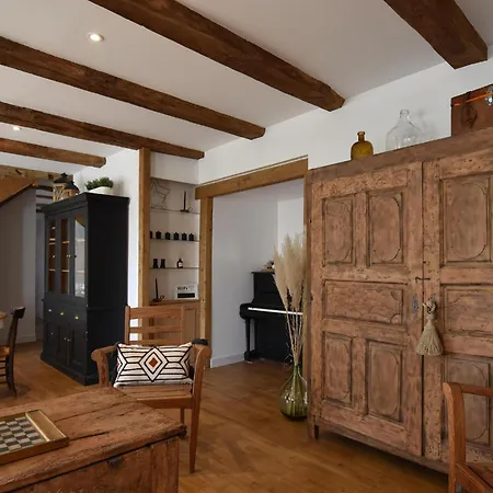 Tatil Evi La Maison De Blanche , Charme Et Caractere Aveyron
